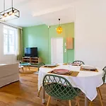Apartment Cote Cour - Centre Ville- Calme - Charme - 4 Voyageurs *
