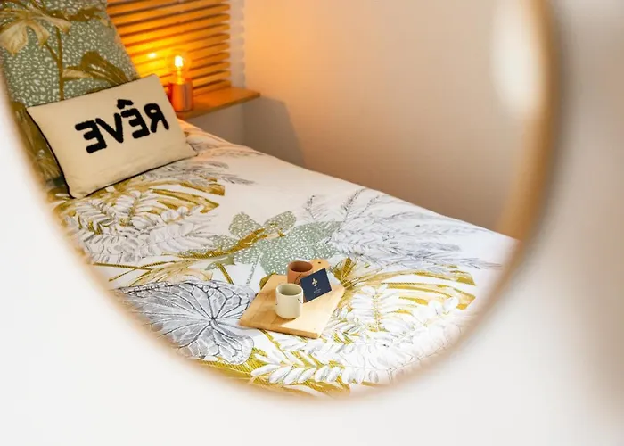 Apartment Cote Cour - Centre Ville- Calme - Charme - 4 Voyageurs *